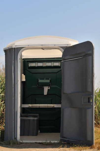Best Luxury portable toilet rental  in Marshfield, WI